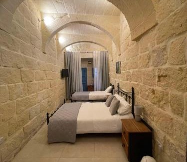 Ggantija Bed & Breakfast | Discover The Cloisters Bed And Breakfast with Ocean Views
