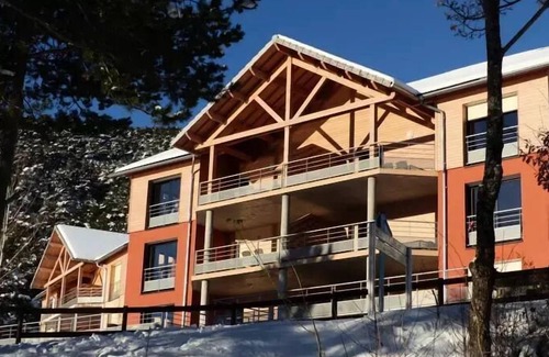 Chorges Ski Chalet | Cozy Retreat at Clos of the Ecrin du Lac with Pool & Spa