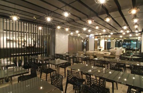 Central District Hotel | Discover The Cloud Hotel: A 4-Star Family-Friendly Retreat