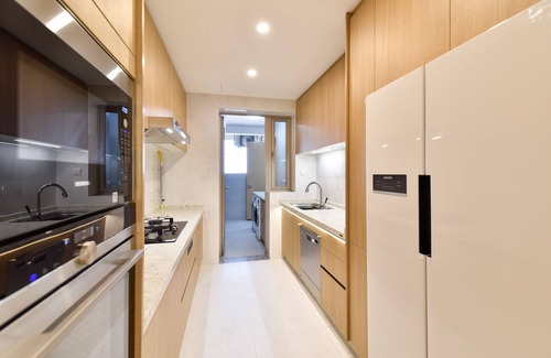Shekou Apartment | Relax at The Clouds Apartment with Ocean View & Dining