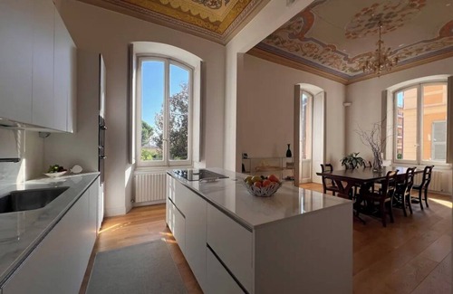 Chiavari Apartment | The Club: 4-bedroom apartment in center of Chiavari with AC