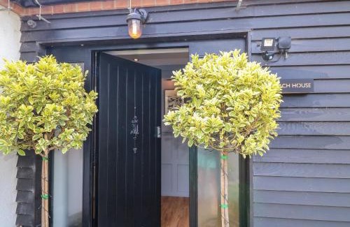 Calwich House | Unforgettable Stay at The Coach House, Bank Top Farm