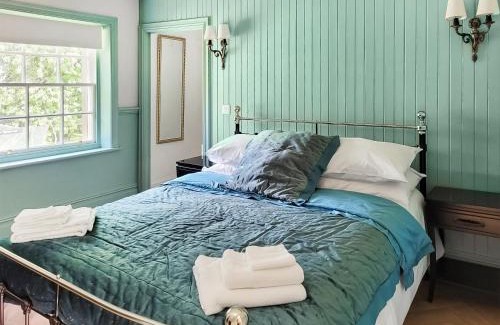 Carlisle House | Inviting Stay at The Coach House - Pet & Child Friendly