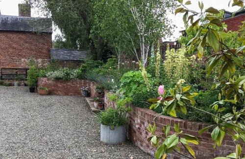 Boraston House | Experience The Coach House: 4-Star Family-Friendly Stay