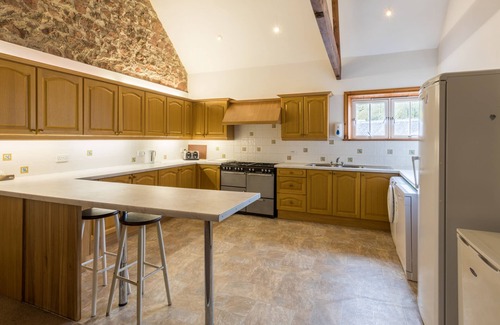 Ravenglass House | Discover Muncaster's Coachman's Quarters - 4-Star B&B Retreat