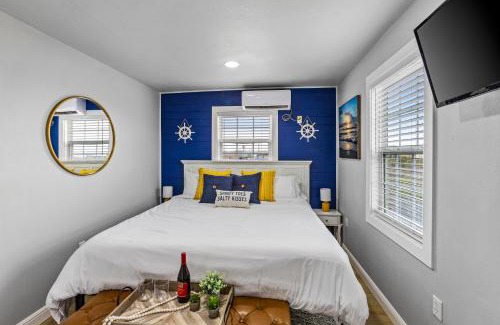 Cedar Lane House | Pet-Friendly Getaway at The Coastal Crab with Breakfast Included