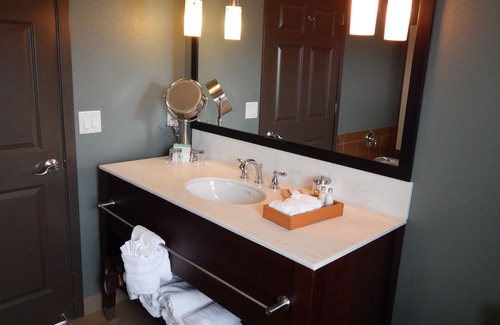 Lincoln City Hotel | Oceanfront Bliss at The Coho Lodge: Rated 9.2/10