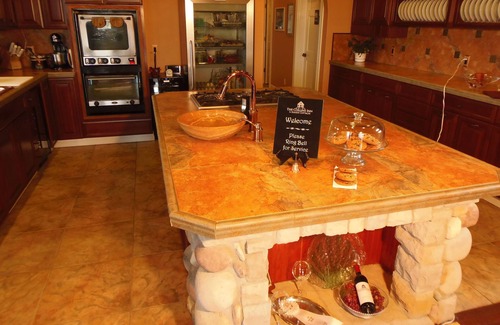 Ocean Shores House | Experience The Collins Inn: Adults Only Seaside Retreat