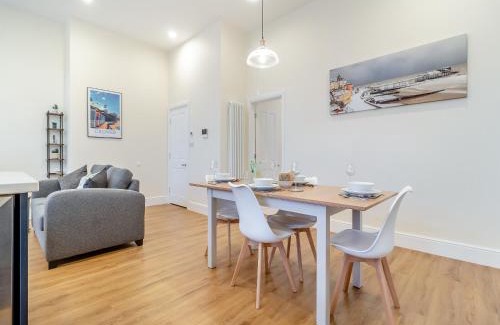 Cromer House | Child-Friendly Retreat at The Colman - Guest Rated 10/10