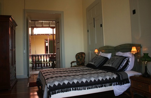 Sao Filipe Hotel | Family-Friendly Stay at The Colonial Guest House