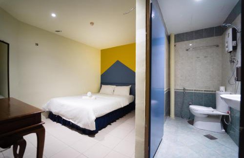 Taman Johor Jaya Hotel | Family-Friendly Escape at The Colony by Cactus Hotel