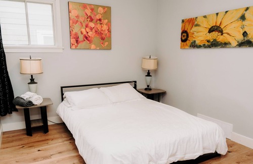 Northeast Edmonton House | The Comfy House (4 bedrooms)