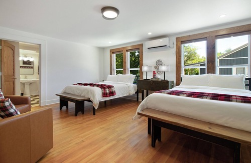 Cotter Hotel | The Commercial Hotel