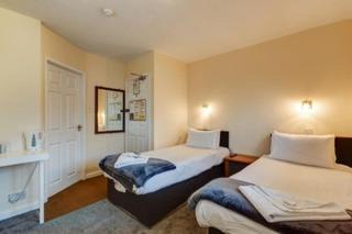 Nottingham House | Explore The Commodore Hotel: Pet and Child Friendly Stay