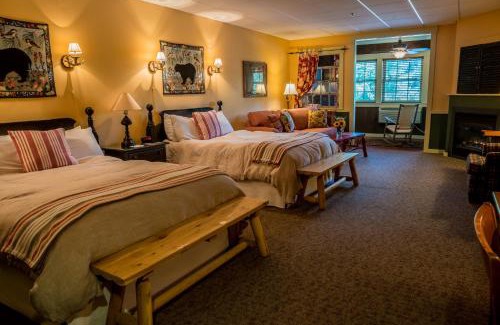 Plymouth Hotel | Relaxing Retreat at The Common Man Inn, Spa & Lodge
