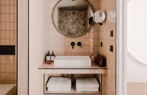 Bad Gastein Hotel | Experience The Comodo Bad Gastein - 4-Star Spa and Pool Retreat