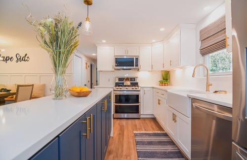 Dennis House | Pet-Friendly Escape at The Compass House - Rated 9.8/10!