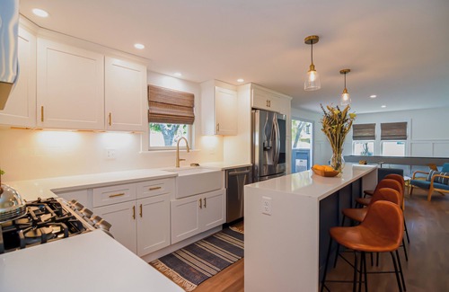 Dennis House | Pet-Friendly Escape at The Compass House - Rated 9.8/10!