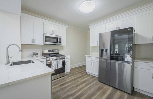Athens House | Discover Family-Friendly Comfort at The Complex on Bobbin Mills