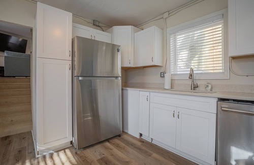Athens House | Discover Family-Friendly Comfort at The Complex on Bobbin Mills
