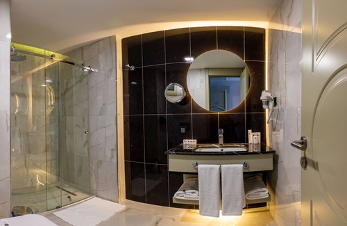 Ipekyolu Hotel | Enjoy a Relaxing Stay at The Conforium Hotel Van
