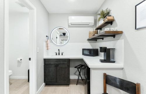 Three Rivers House | Discover The Congress Sequoia Motel RM6: Pet-Friendly Retreat