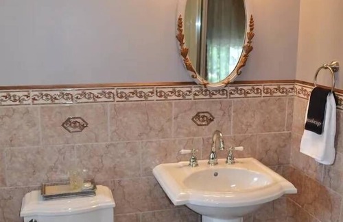 Prairie du Rocher Bed & Breakfast | Guest Rated 10/10: The Conner House B&B with Breakfast