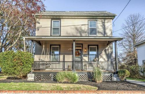 Mount Joy House | Pet-Friendly Getaway: The Conservatory Near Lancaster