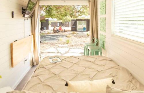 Johnson City House | Inviting Container Retreat on the Scenic 290 Wine Trail