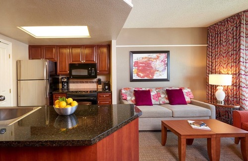 Las Vegas Resort | Prime Location: The Convention Reprieve Near the Strip