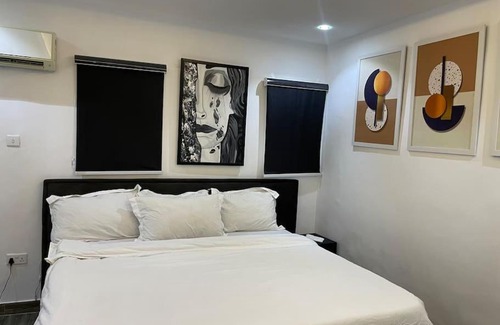 Ofin Apartment | Pet-Friendly Retreat at The Cool Studio - Rated 9/10