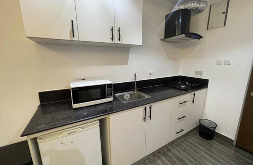 Ofin Apartment | Pet-Friendly Retreat at The Cool Studio - Rated 9/10