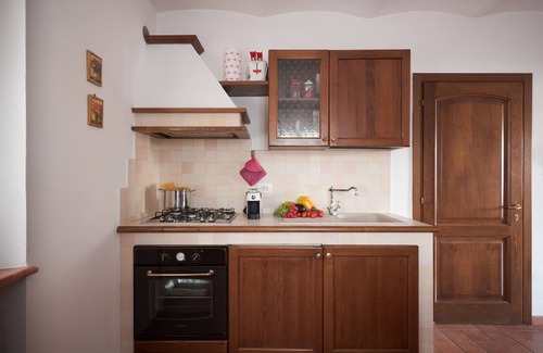 Magione Apartment | Inviting Stay at The Coot Complex "The Cavijone" with Views