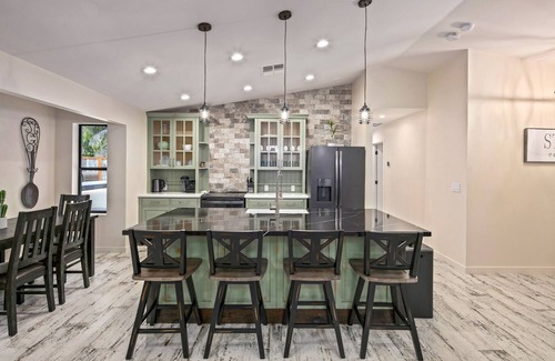 Deer Valley House | Discover The Copper Haven: Heated Salt Pool & Spa Retreat