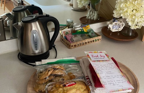 Ephrata Cottage | Experience The Coram Deo Cottage with Ocean View & Spa