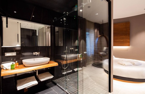 Scala Hotel | Elegant Stay at The Corner Duomo Hotel - Rated 9.2/10