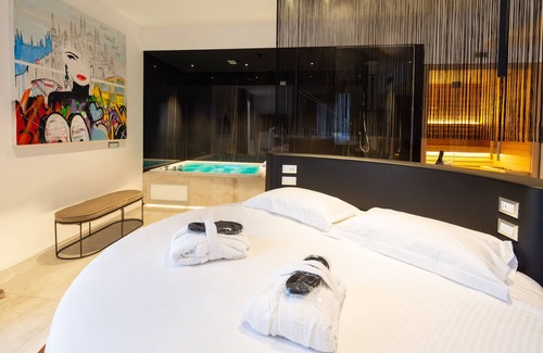 Scala Hotel | Elegant Stay at The Corner Duomo Hotel - Rated 9.2/10