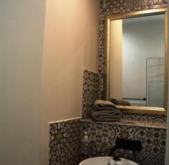 Howick Ski Chalet | Guest Rated: The Corner House SA with Family-Friendly Amenities