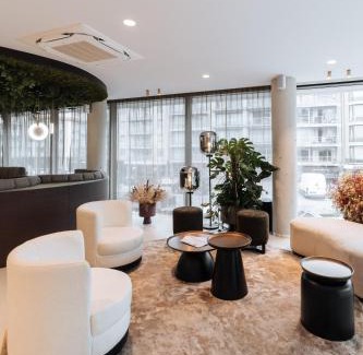 Nieuwpoort-Bad Hotel | Elegant Stay at The CORNR Hotel: Pet-Friendly & Spa Access