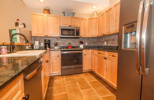 Warrior's Mark Condo | Experience The Corral at Breckenridge: Family-Friendly Retreat