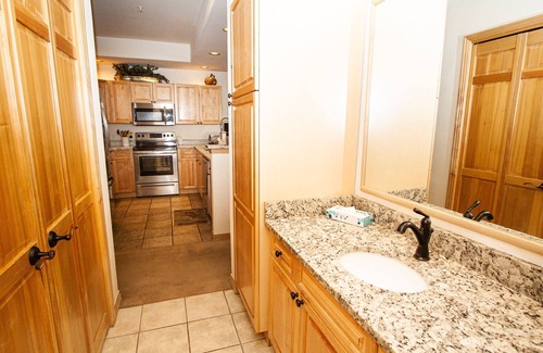 Warrior's Mark Condo | Experience The Corral at Breckenridge: Family-Friendly Retreat