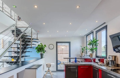 Honfleur House | Experience L'Architecte du Cosmopolitain - Design House Stay