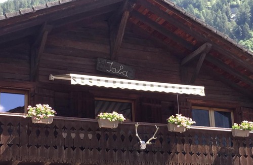 Versegeres Bed & Breakfast | Inviting Isba - Cozy Guesthouse in Val de Bagnes, Verbier
