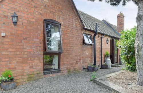 Little Malvern House | Discover The Cotes: 4-Star Family & Pet-Friendly Retreat