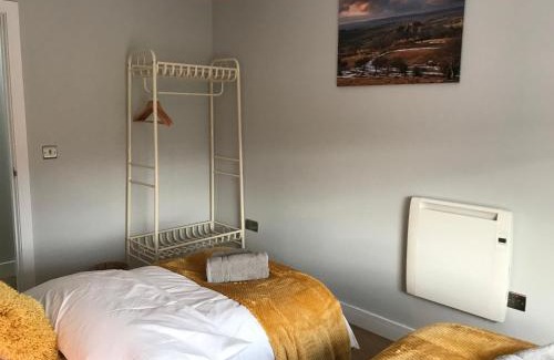 Pont-ar-gothi Apartment | Family-Friendly Cothi Bridge Apartments with Top Ratings