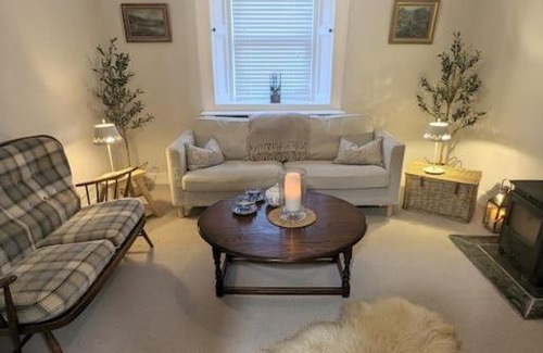 Colmonell House | Cozy Cottage @ 59: Pet & Child-Friendly Retreat