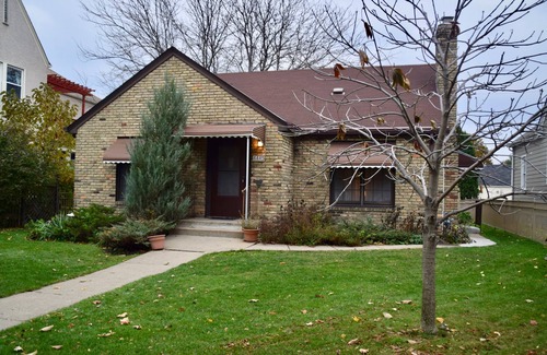 Regina Cottage | Exceptional Stay at The Cottage: Urban Retreat with Spa