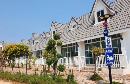Chaiyaphum Hotel | Cozy Retreat at The Cottage in Chiyaphum with Breakfast