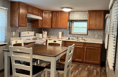Nebo House | Delightful Cottage at Lick Creek: Perfect for Families & Pets