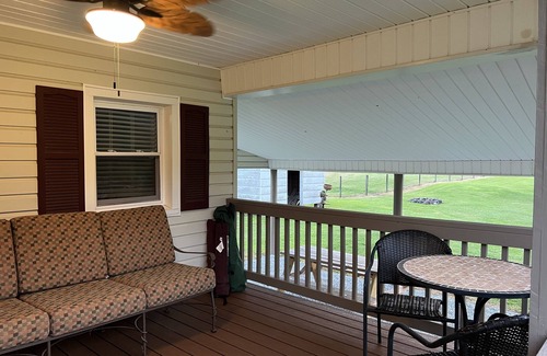 Nebo House | Delightful Cottage at Lick Creek: Perfect for Families & Pets